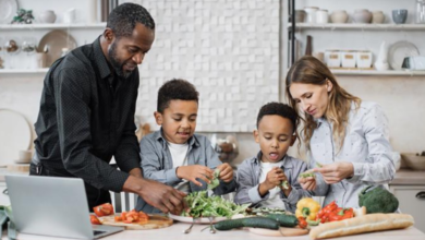 How Dietitians Assist Families In Developing Better Eating Practices
