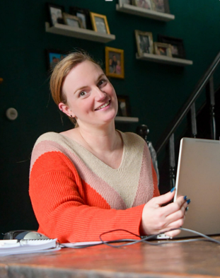 Become a Virtual Assistant: How to Position Your Services Smartly